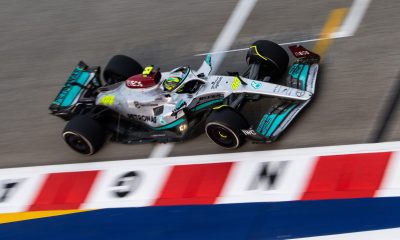 Lewis Hamilton lidera primeiro treino em Singapura
