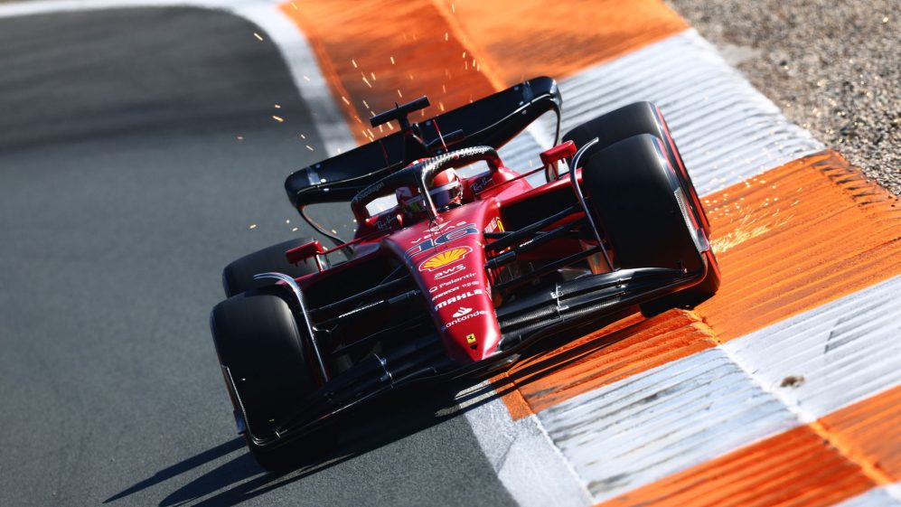 Leclerc a bordo da Ferrari na Holanda