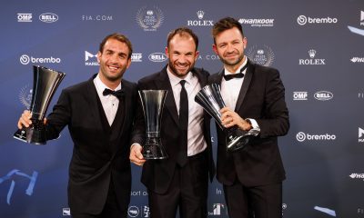 Vice-campeões Negrão, Nicolas Lapierre e Matthieu Vaxiviere na festa da FIA 2022 (Frédéric Le Floch / DPPI)