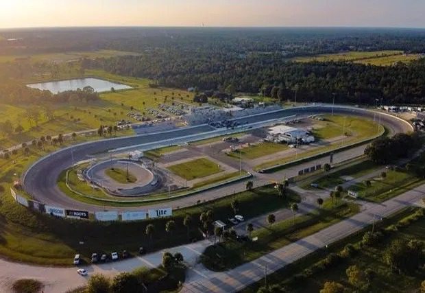 New Smyrna Speedway, pequeno oval na Flórida (EUA) (Divulgação)