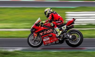 Championship leader Alvaro Bautista topped the timesheet at the end of day one. The Ducati rider completed 87 laps over the day. He was on a lap record pace setting a fastest lap of 1'33.035s, 0.510s quicker than Razgatlioglu.