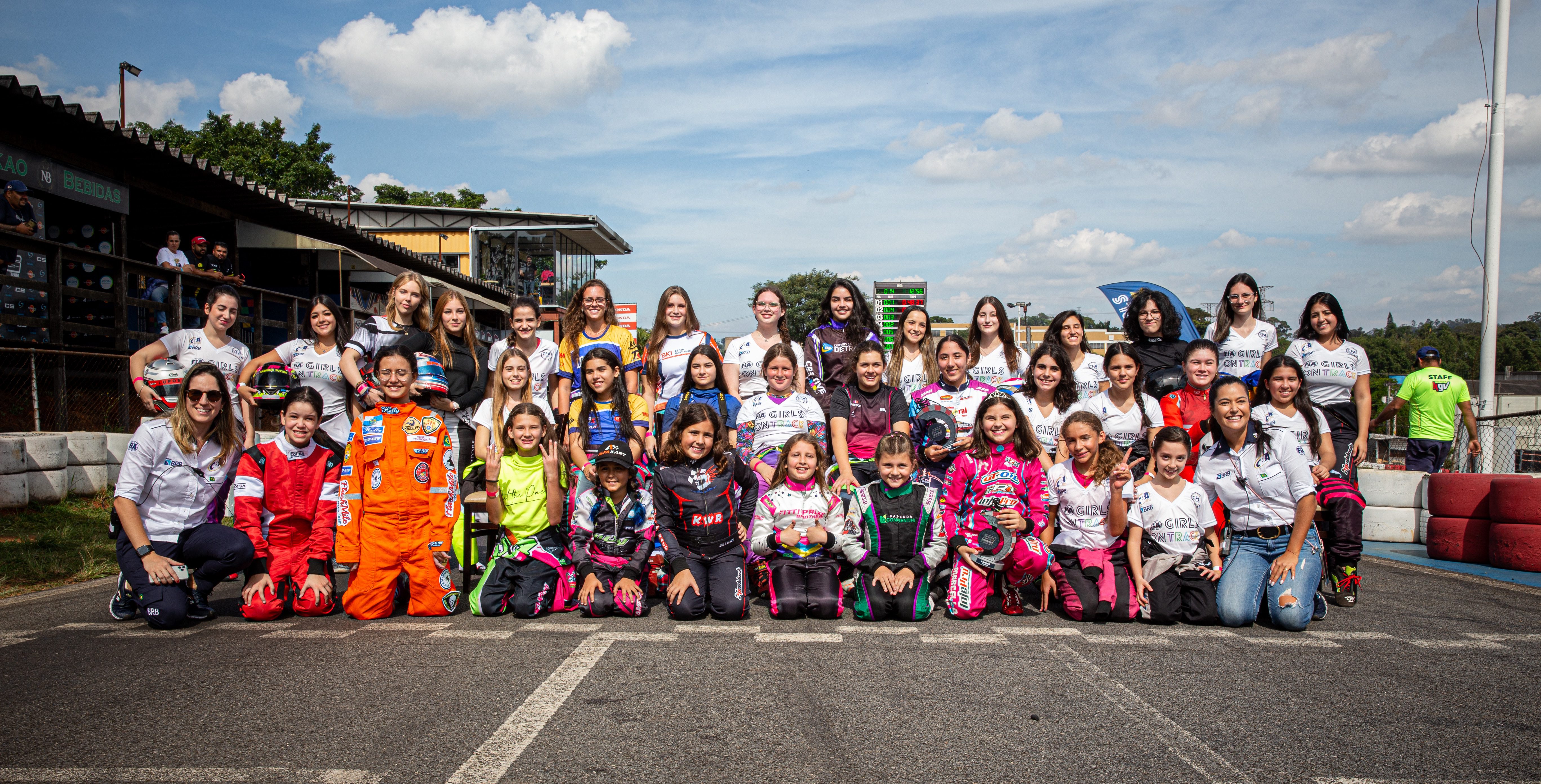As pilotas da Seletiva de Kart FIA Girls On Track (Soma Fotografia)
