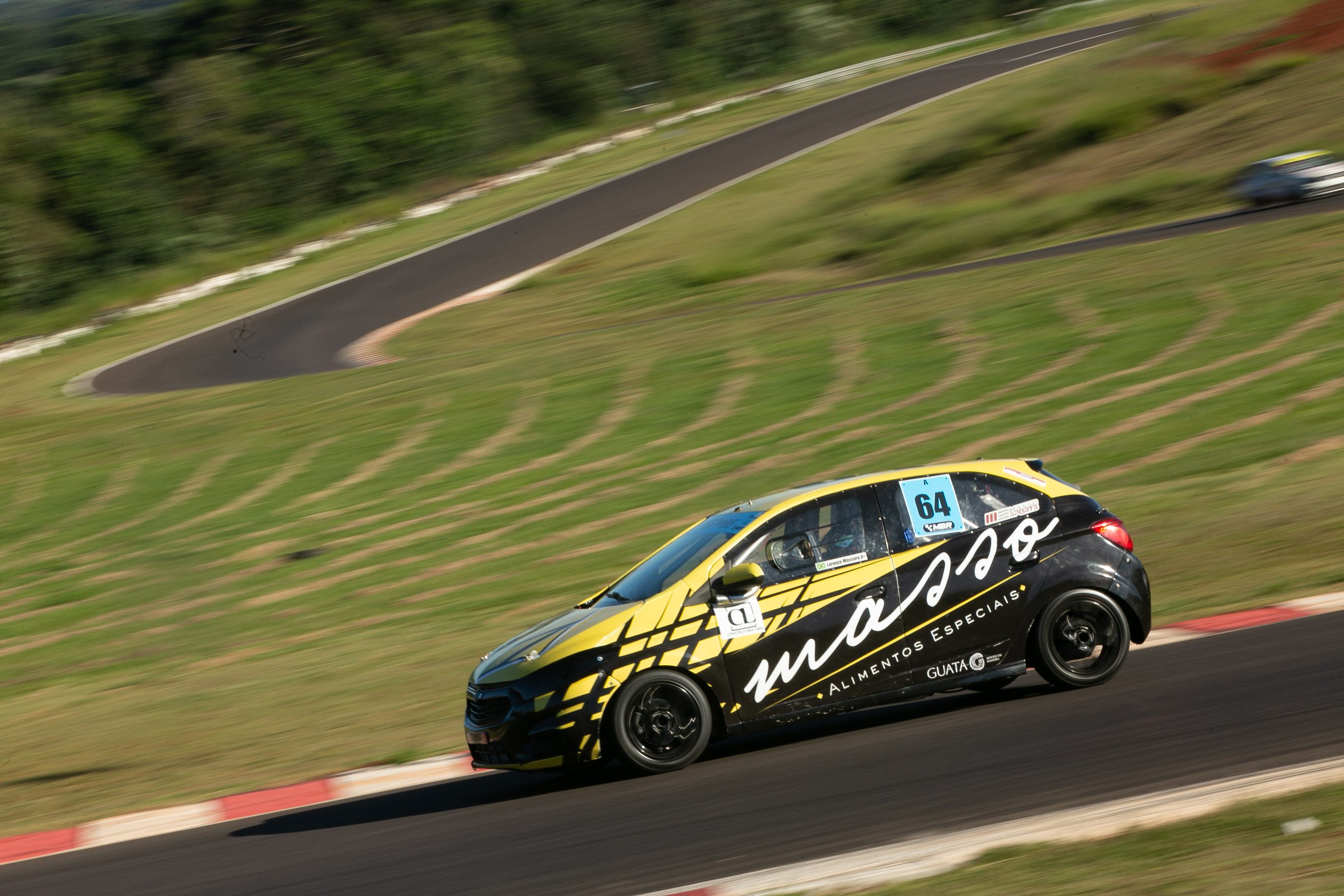 Cascavel : Lorenzo Massaro está ao volante do #64 (Luciano Santos / SiGCom)