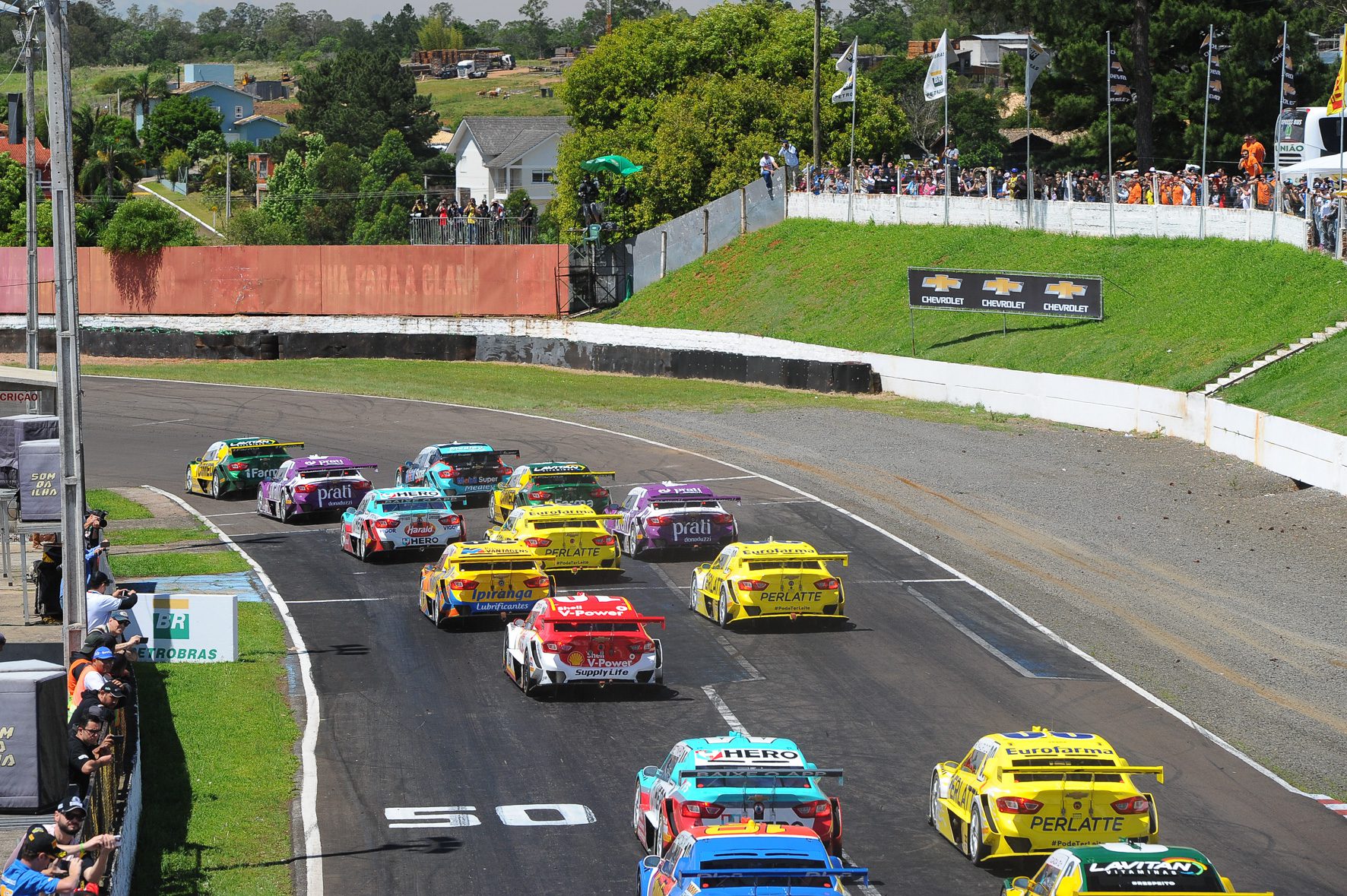 Traçado é um dos mais velozes do país e não dá margem para erros (Duda Bairros/Stock Car (arquivo))