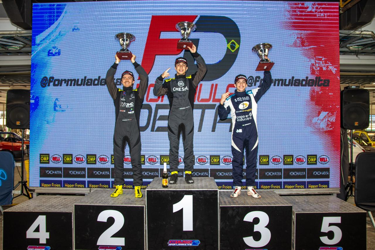 O pódio completo da corrida deste domingo (Edmar Salguero)