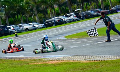 Artur Hoff recebe a bandeirada e comemora a conquista do Sul-Brasileiro (Eni Alves)