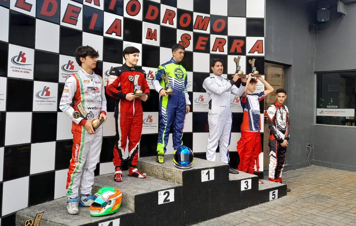 Mega Kart foi dominante na F4 Graduados na V11 Aldeia Cup (Divulgação)