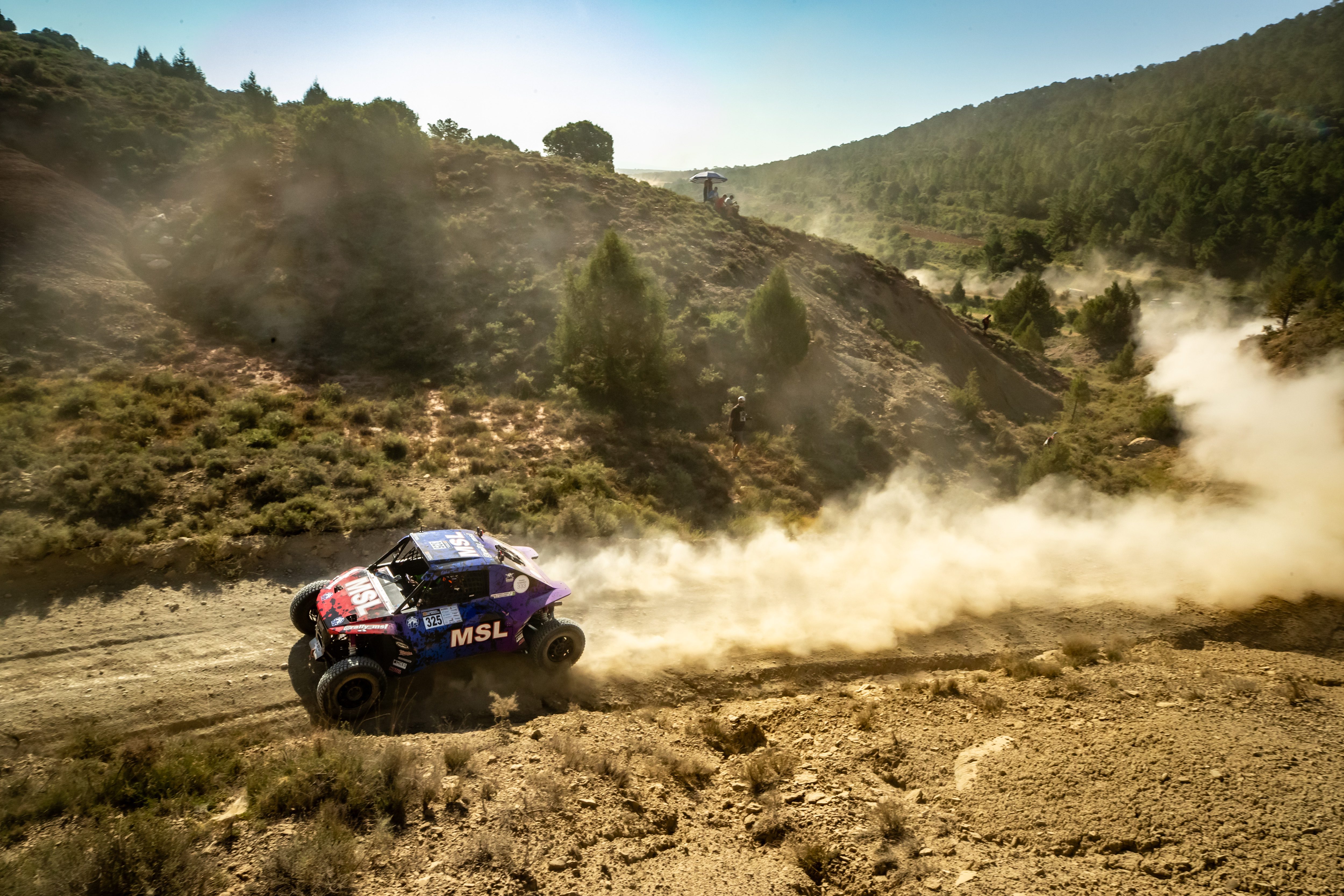 Gunter Hinkelmann e Ênio Bozzano Jr estrearam no novo veículo MCE-5 (Foto: Edo Bauer)