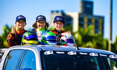 Rafael Busato com o capacete do irmão (KMCom / DarkSide Karts)