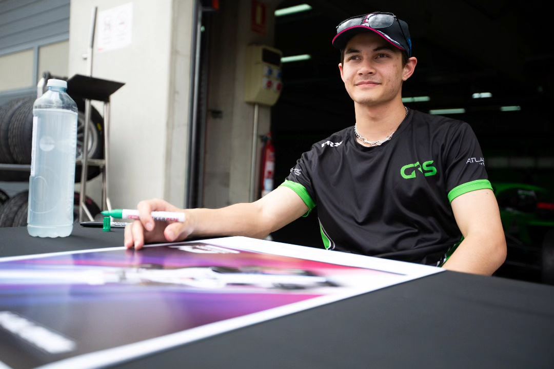 Carl Bennett Divulgação