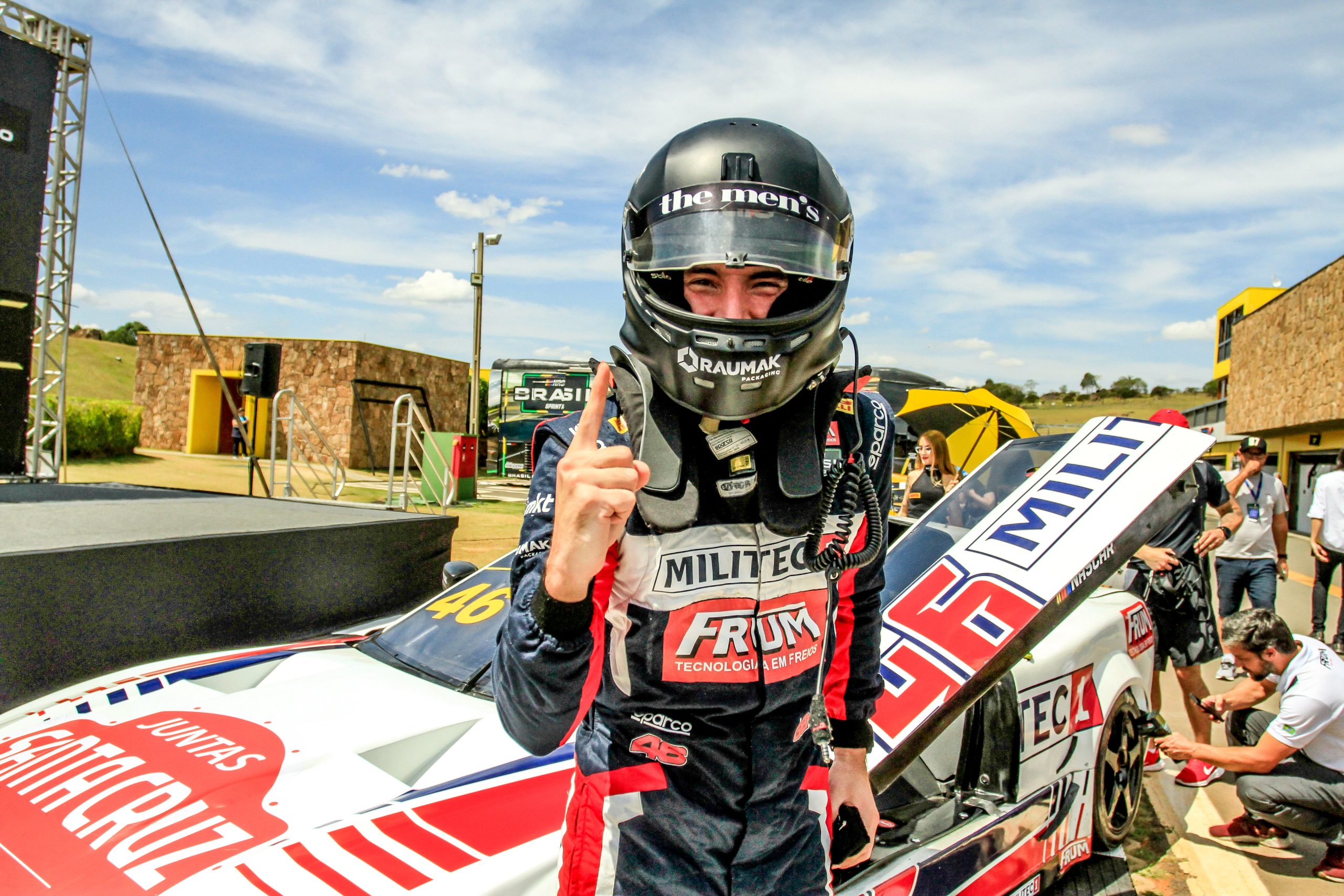 Vitor Genz pole da primeira corrida na categoria PRO (Luciano Santos / SiGCom)
