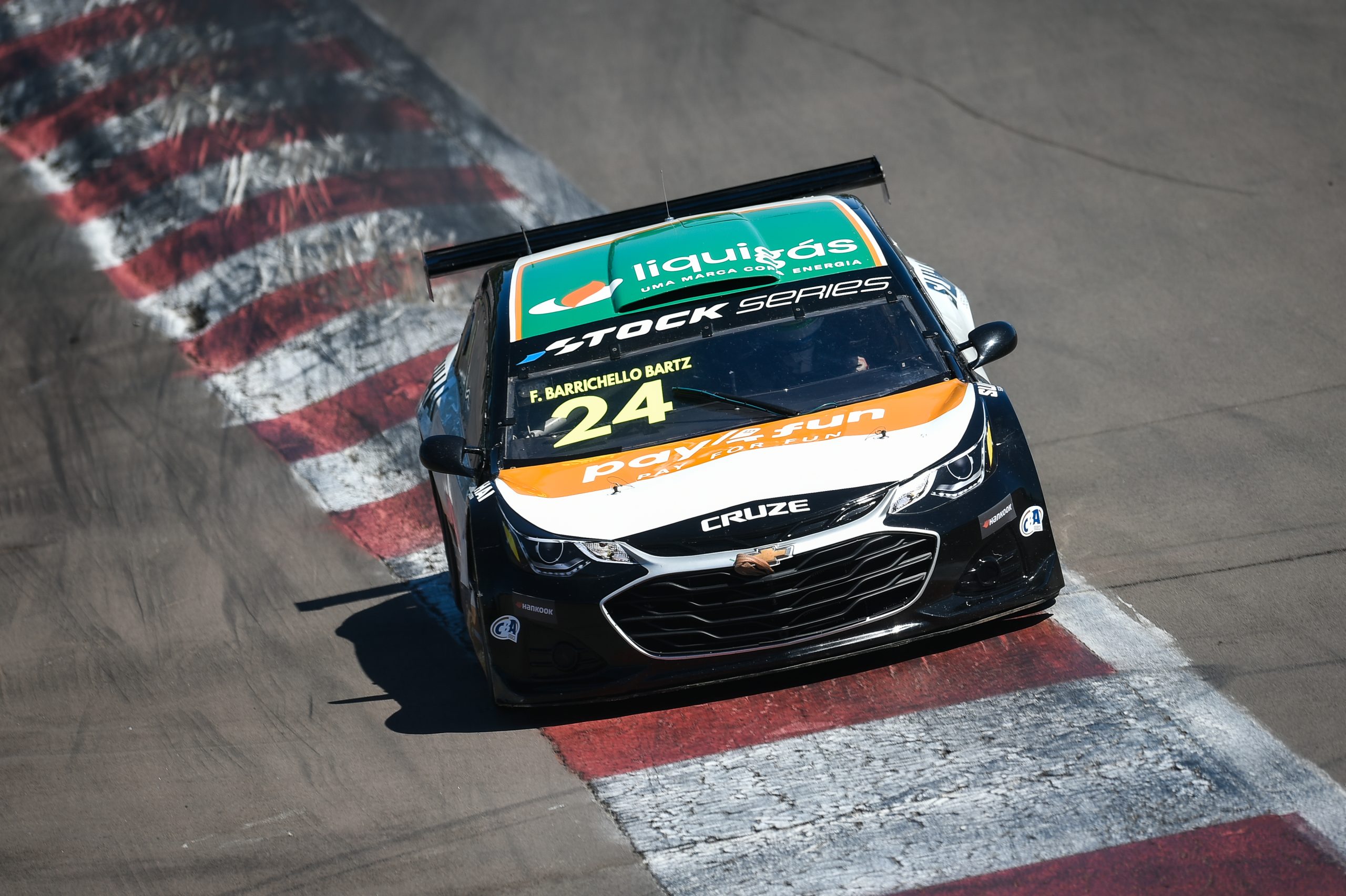 Felipe Barrichello Bartz comprova evolução ao liderar dia de treinos no Velopark (Duda Bairros/Stock Car)