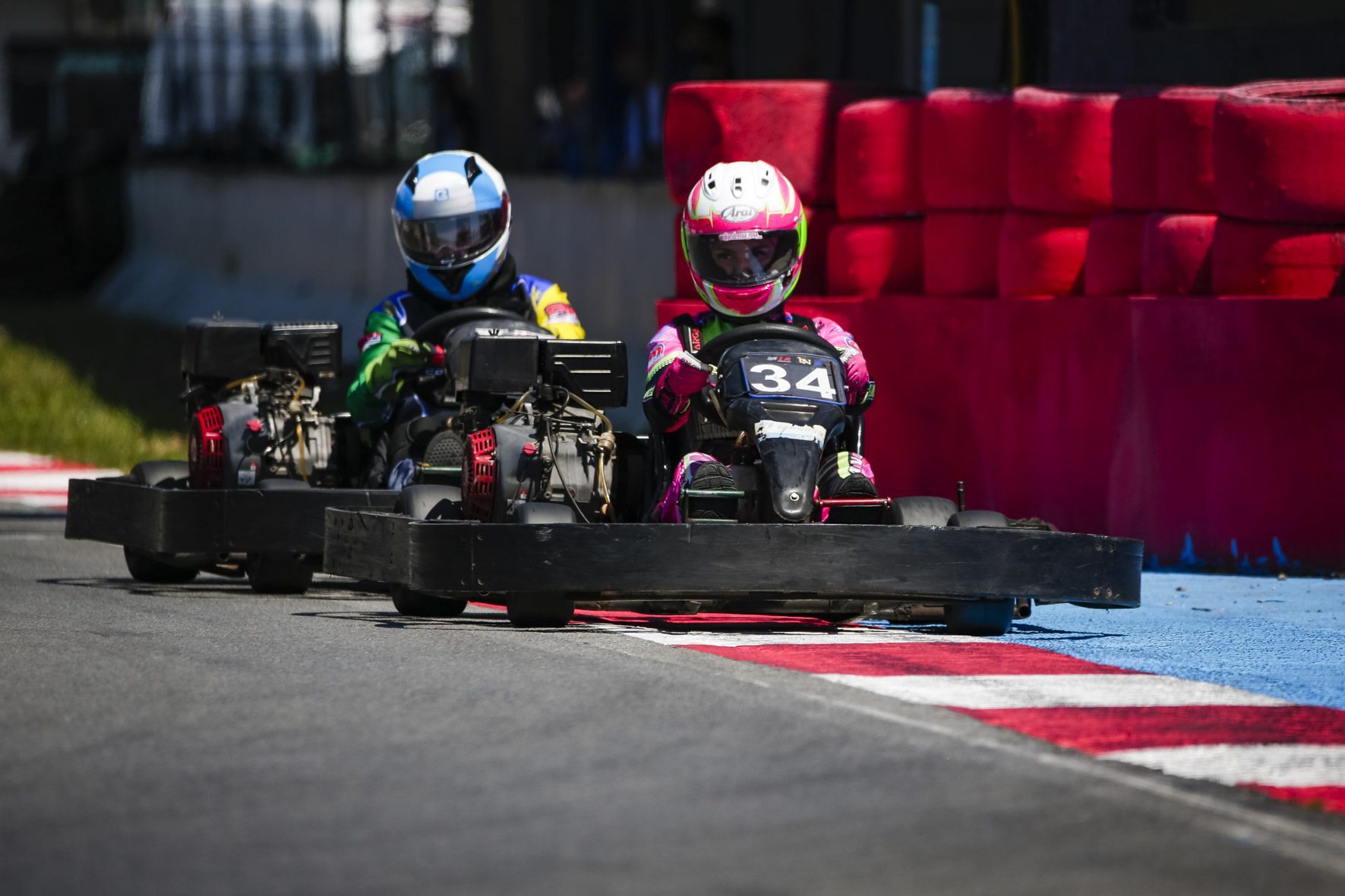 As brigas por posições são notadas em todas as corridas do SM Kart Competition (Foto:EmersonSantos/One Photography Media)