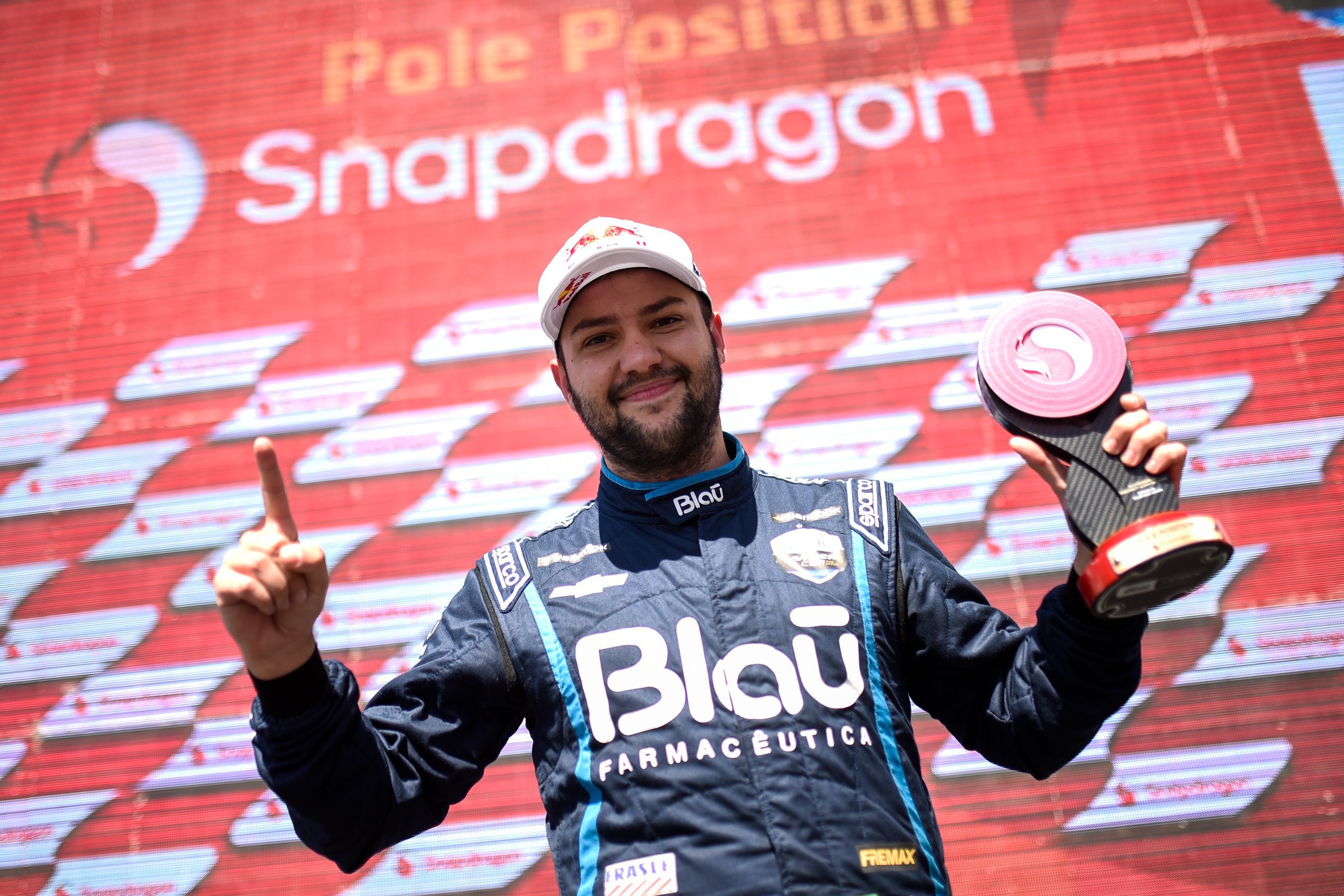 É a segunda pole de Felipe Fraga na temporada e a décima na Stock Car (Duda Bairros/Stock Car)
