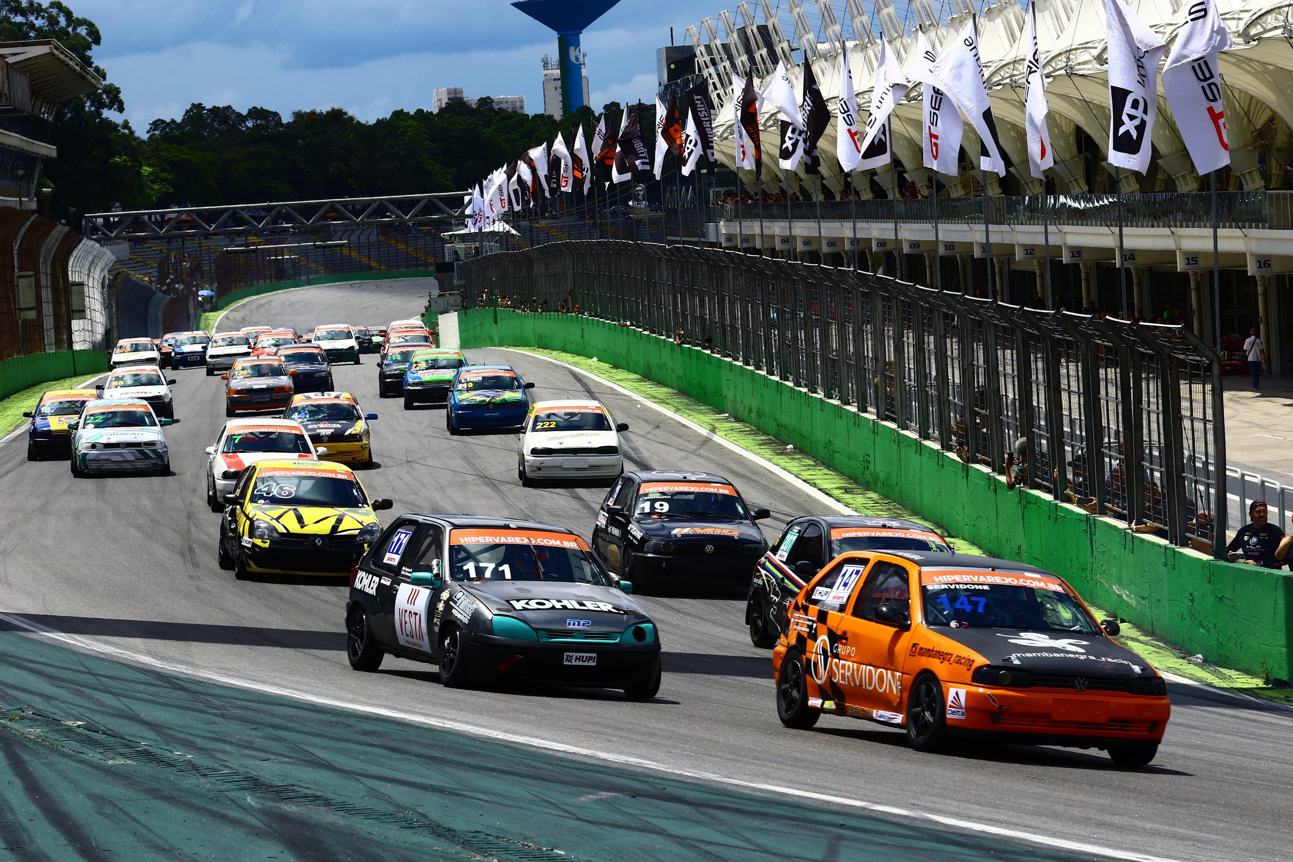 A Gold Turismo mantém na pista os Marcas das três últimas décadas (Foto: Daniel Gomes/SiGCom)