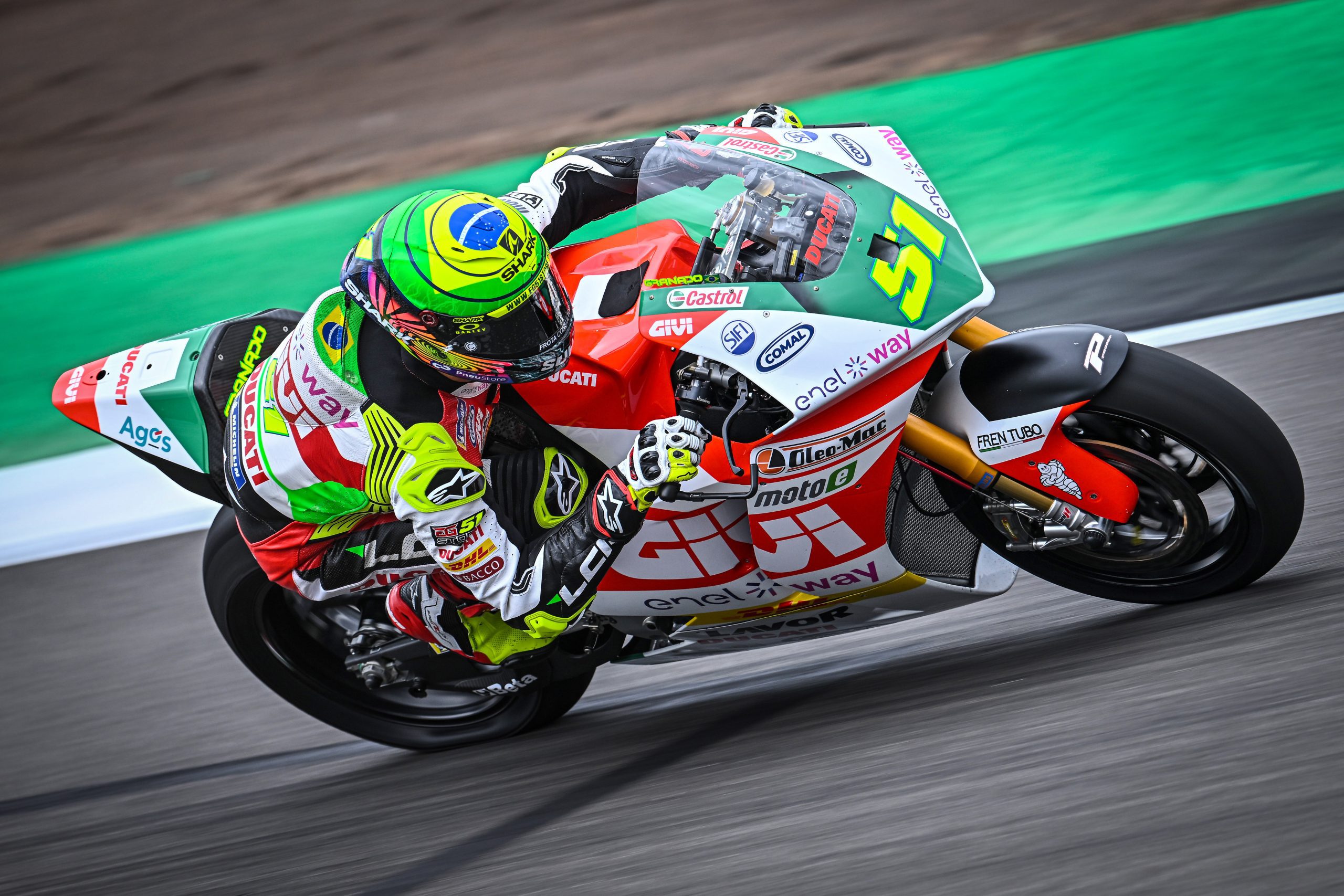 Granado em ação: brasileiro competirá no Mundial de Moto-E de 2024 (LCR)