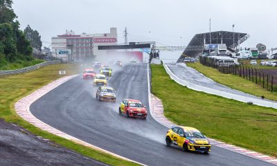 Largada da primeira corrida em Cascavel (Renato Mafra/Copa Shell Hyundai HB20)