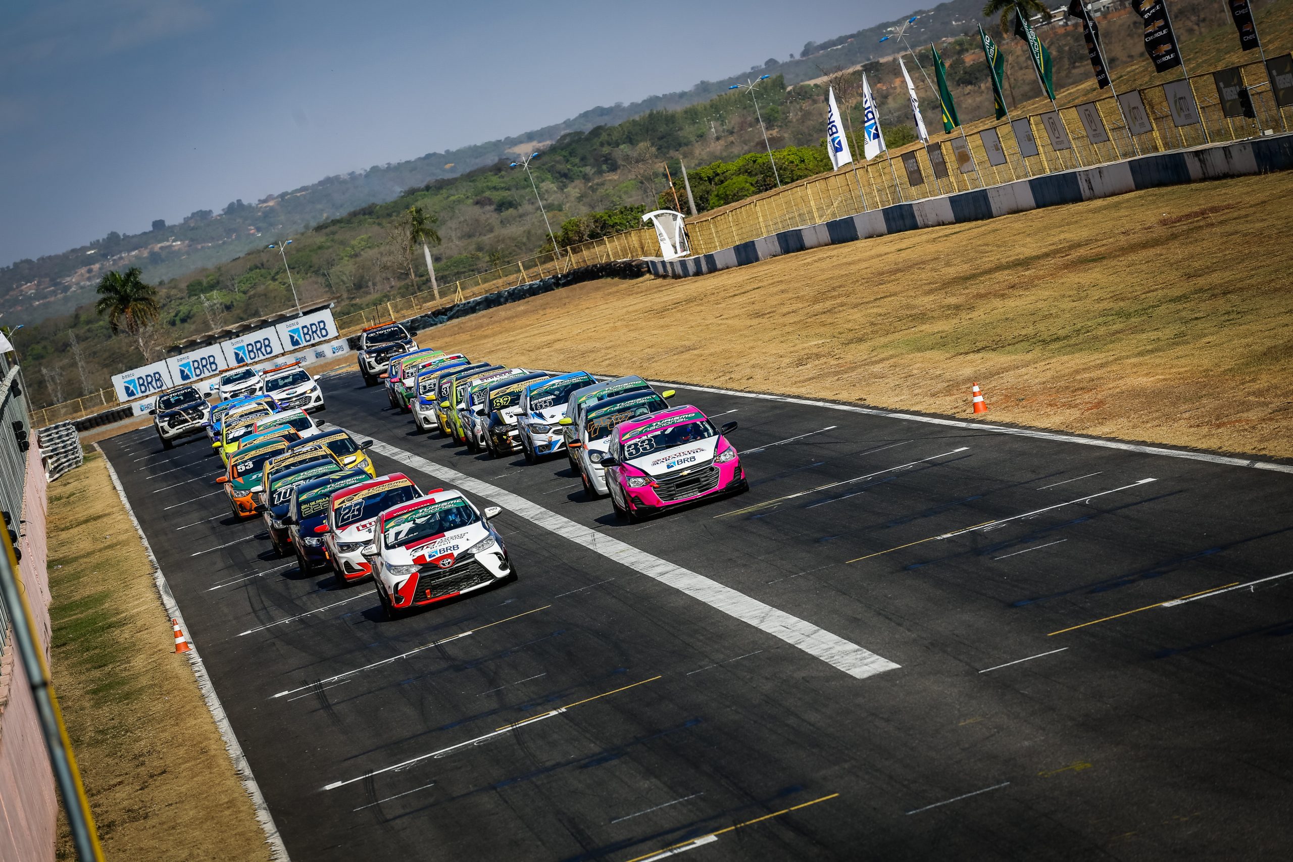 A Turismo Nacional vai coroar seus novos campeões neste fim de semana (Beto Correa/Vicar)