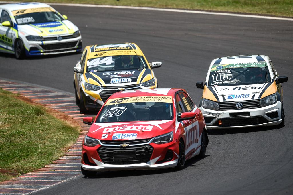 Foi um domingo especial e que fechou a sétima temporada da Turismo Nacional (Duda Bairros/Vicar)