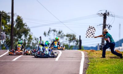 Pedro Perondi (8) foi campeão catarinense em chegada emocionante na Cadete (Gilmar Rose)