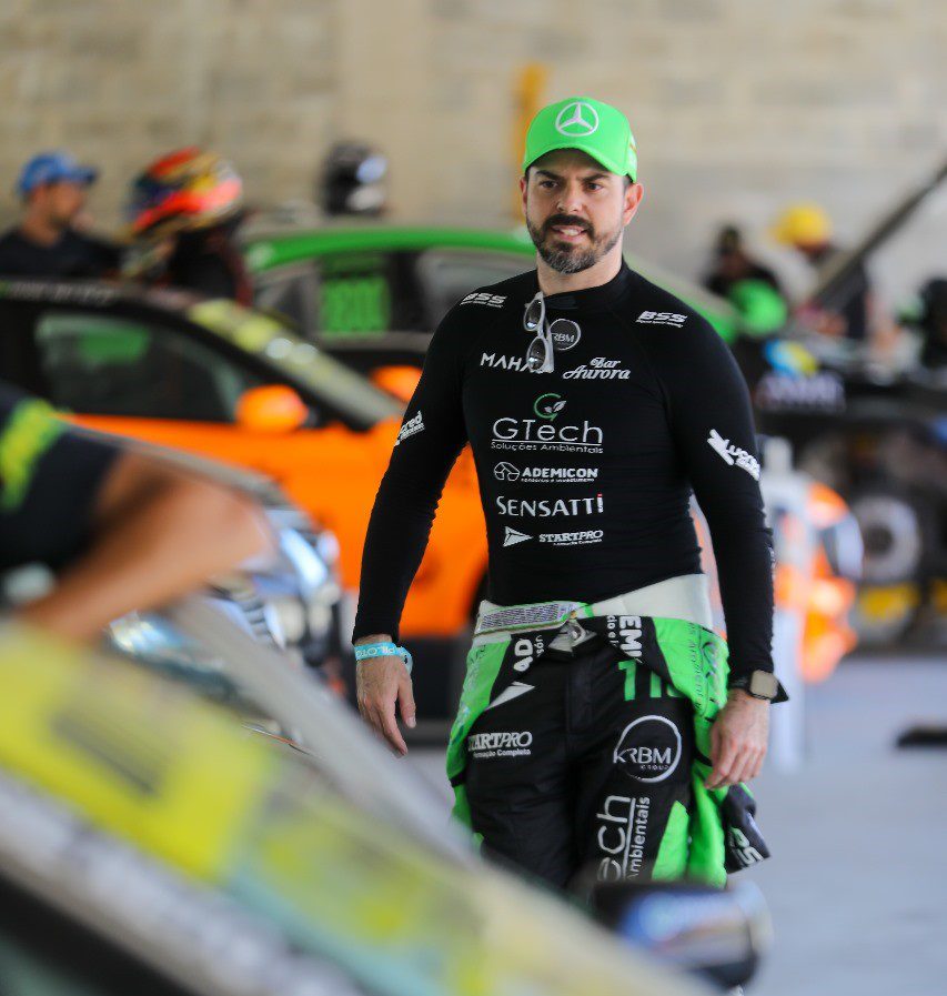 Witold acelera em busca do tetra na AMG Cup. Crédito - Vanderlei Soares
