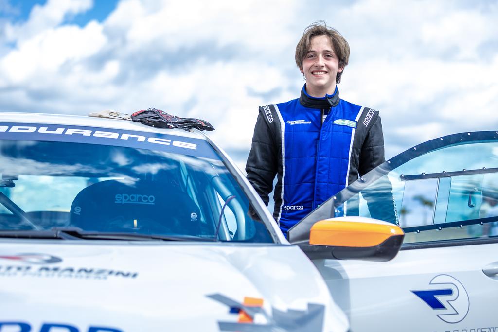 Victor Manzini no grid de largada em Goiânia (Ricardo Saibro)