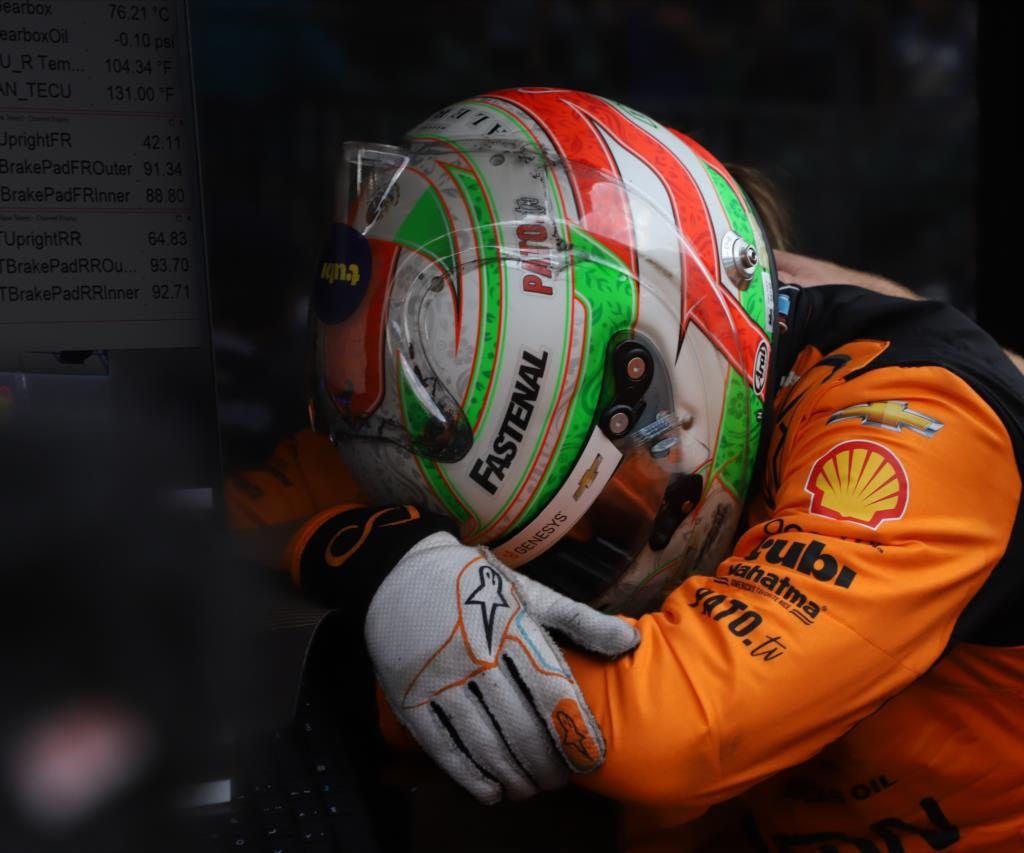 Pato O'Ward após perder a Indy 500. Foto/Reprodução: Matt Fraver/ IndyCar
