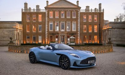Aston Martin DB12 Volante de cor Caribbean Pearl (Aston Martin Lagonda)