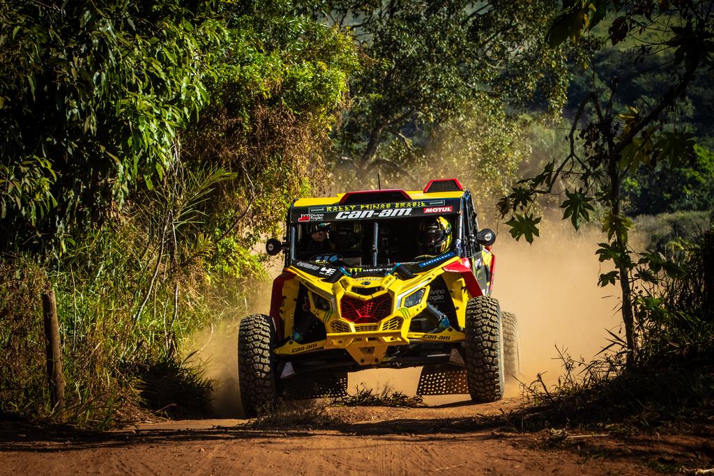 Bruno Varela é o campeão do Rally Minas Brasil 2024 (Rapha Rodrigues/DFotos