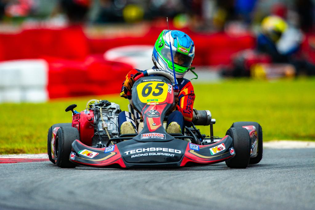 Gabriel Fernandes quer se manter na frente do Campeonato Carioca de Kart (Foto: Leonardo Dias)