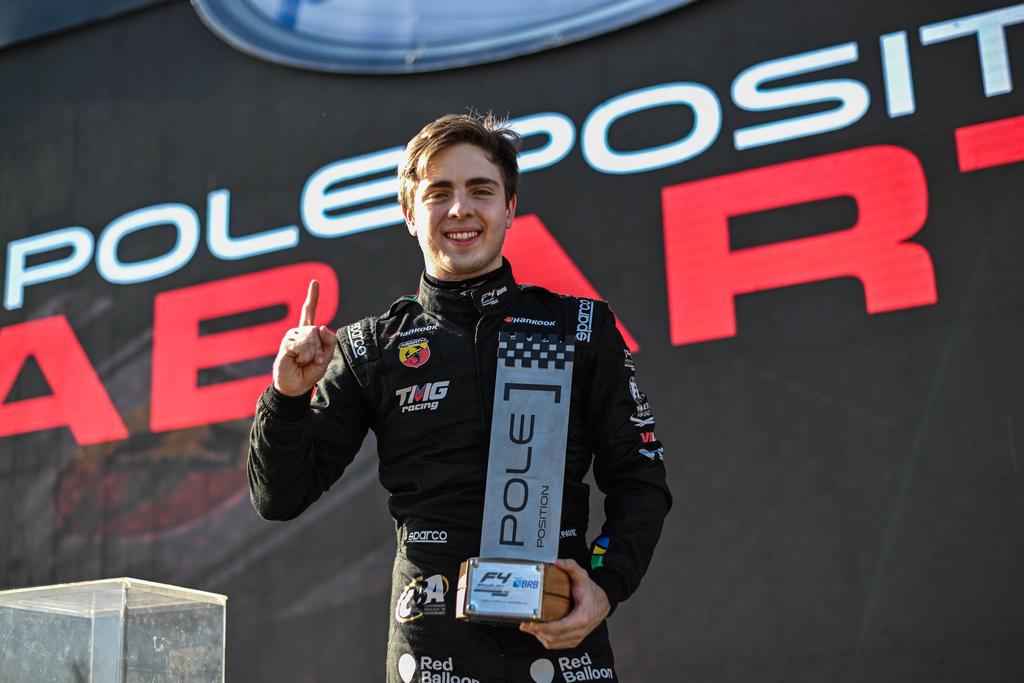 Arthur Pavie conquistou pole position em Goiânia (Duda Bairros/Vicar)