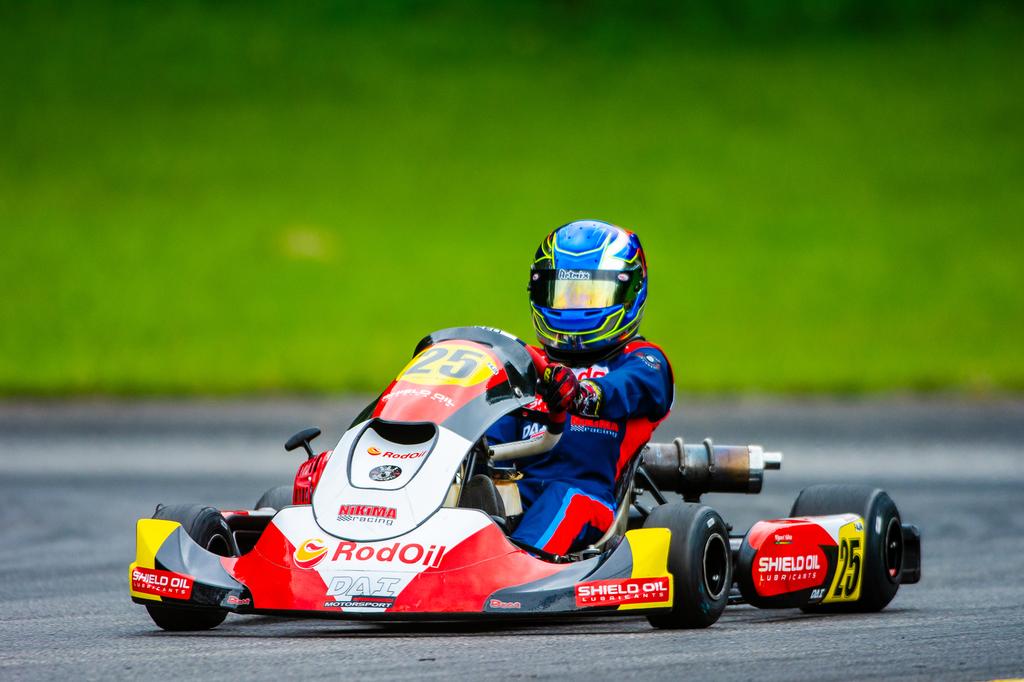 Miguel Silva fez a volta mais rápida e ficou perto do título da F4 Jr (Foto: Leonardo Dias)