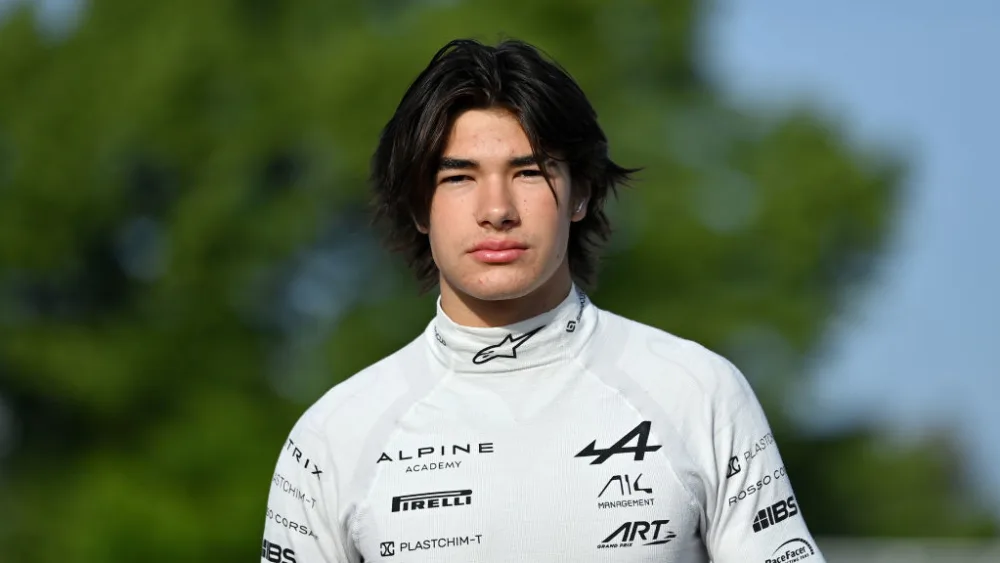 Nikola Tsolov foi punido por participar da etapa de Spa da Eurocup-3