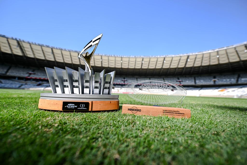 O troféu que será entregue ao vencedor do BH Stock Festival neste fim de semana (Duda Bairros/Stock Car)