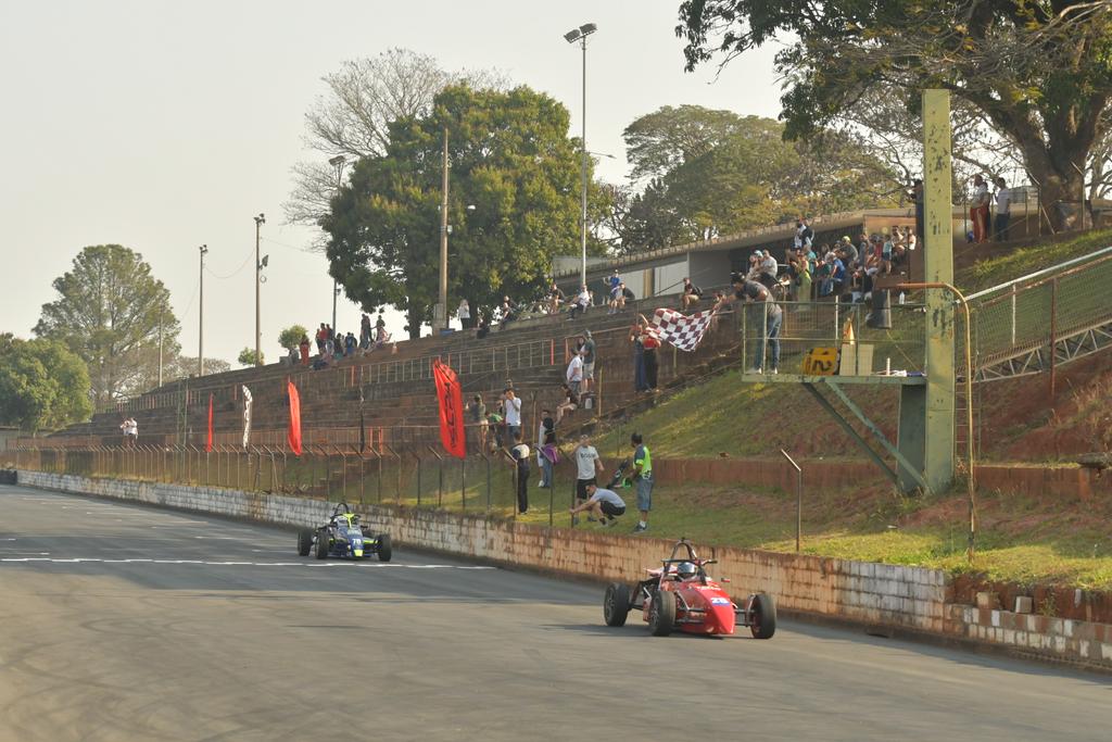 Guilherme Barbosa venceu a corrida 1 válida pela 3ª etapa (Marcos Batista / Velocidade em Foco)