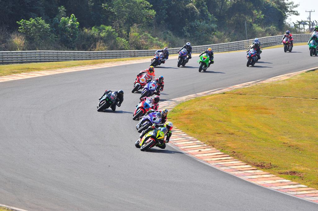Largada da GP1000 na abertura da quarta etapa (MOTO1000GP/Grelak Comunicação)