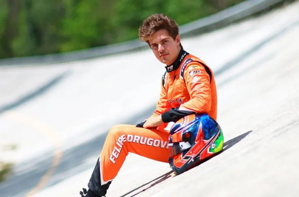 Felipe Drugovich após o título da Fórmula 2. Foto/Reprodução: Getty Images/ F2