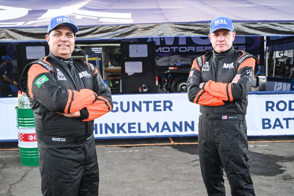 Piloto Gunter Hinkelmann e navegador Weidner Moreira (Victor Eleutério / Fotop)