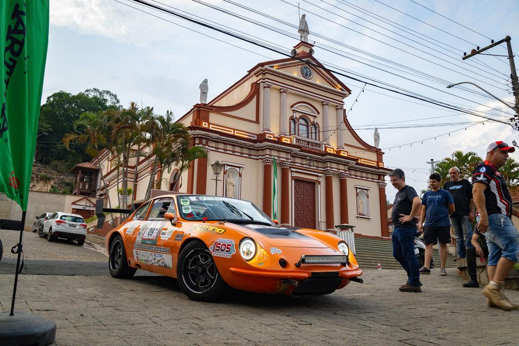 Tradicional encontro de sexta-feira na praça central de Monte Alegre do Sul (Divulgação / Eduardo Paioli)