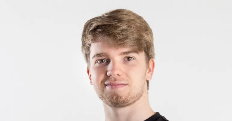 Robert Shwartzman| Foto/Reprodução: PREMA