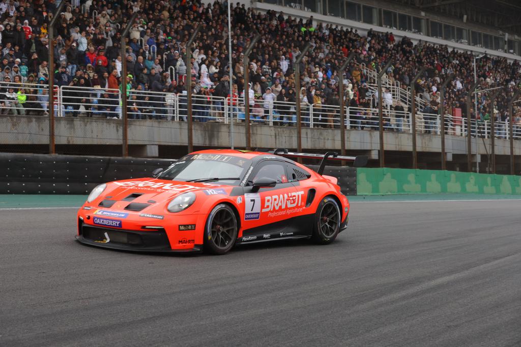 Miguel Paludo lidera na Carrera Cup (Beto Issa/Porsche Cup Brasil)