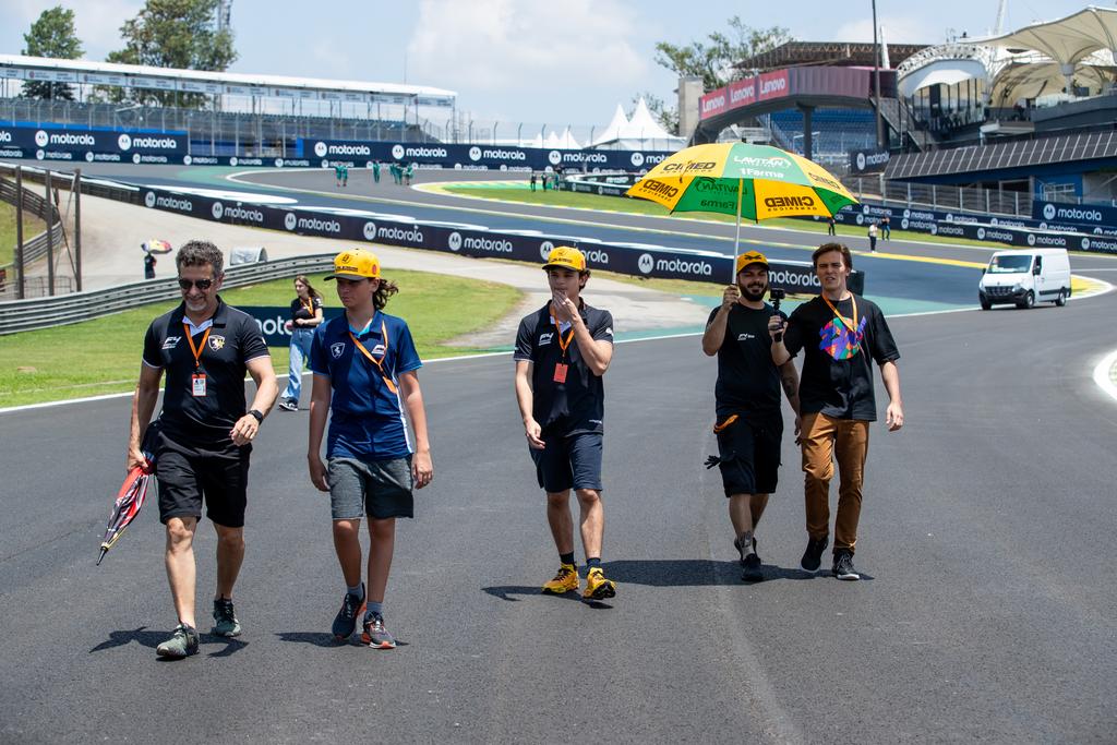 Pilotos da F-4 Brasil fizeram o track walk nesta quinta-feira (Magnus Torquato/Vicar)