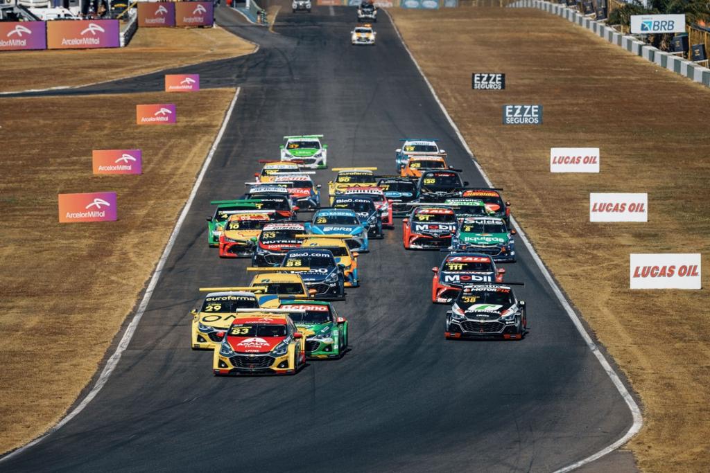 Goiânia se despede da geração de carros sedans da Stock Car no fim de semana (Marcelo Machado de Melo/Stock Car)