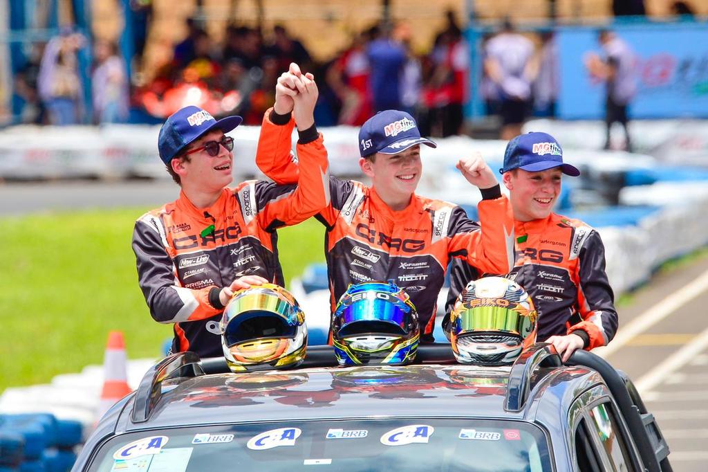 Bernardo Gentil, Marcelo Tortato e Rafael Busato, da Júnior (Darkside Karts)
