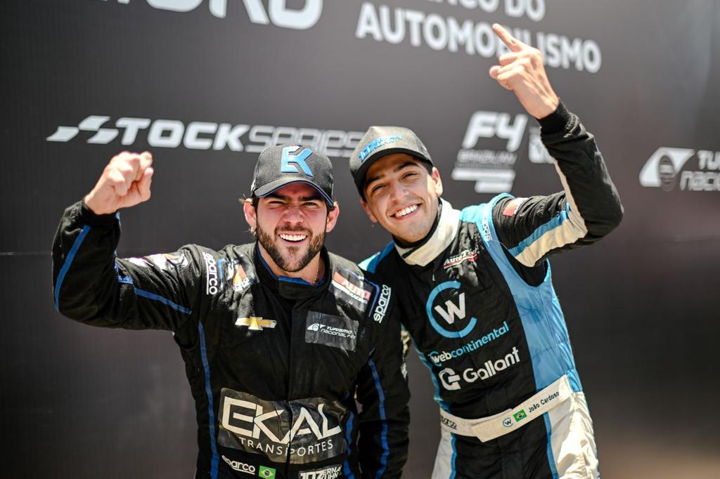 Ernani Kuhn e João Cardoso: os grandes campeões da Turismo Nacional 2024 (Duda Bairros/Vicar)