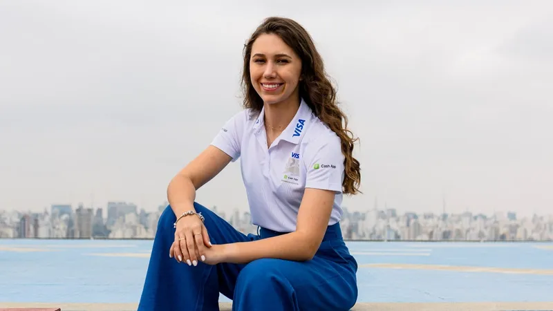 Foto/ Reprodução: Rudy Carezzevoli/Getty Images for Visa Cash App RB F1 Team