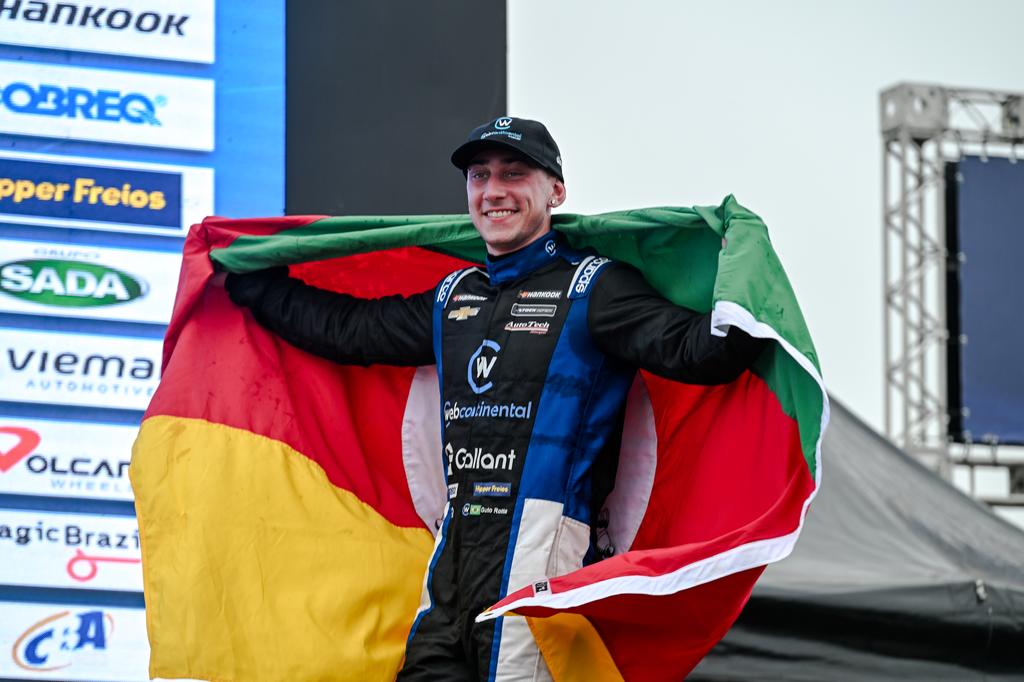 Guto Rotta renovou com a Garra Racing para a temporada 2025 da Stock Light (Duda Bairros/Stock Car)
