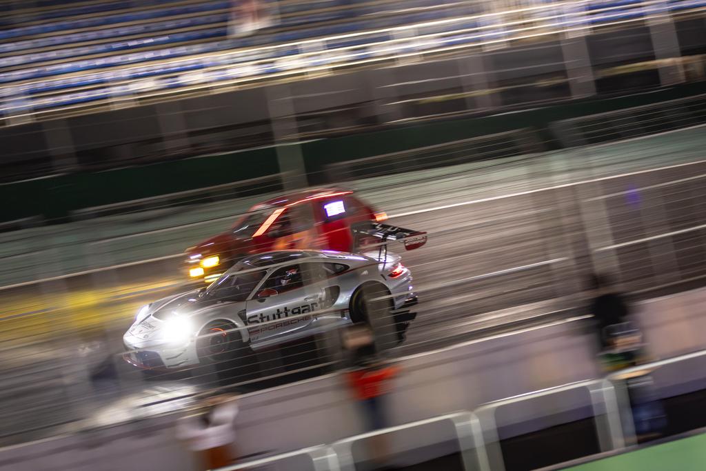 Porsche 911 GT3 R de Marcel Visconde/Ricardo Mauricio/Marçal Müller (Rodrigo Guimarães/Stuttgart Motorsport)