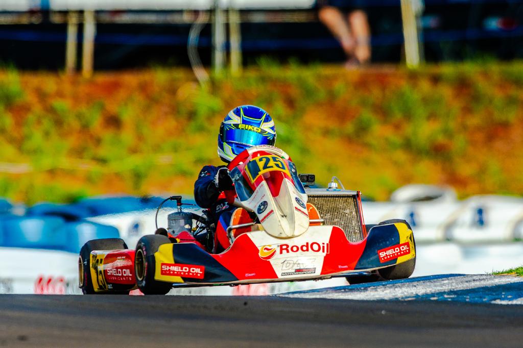 Miguel Silva já vem treinando com o motor italiano IAME Reedster 5 (Foto: Leonardo Dias)