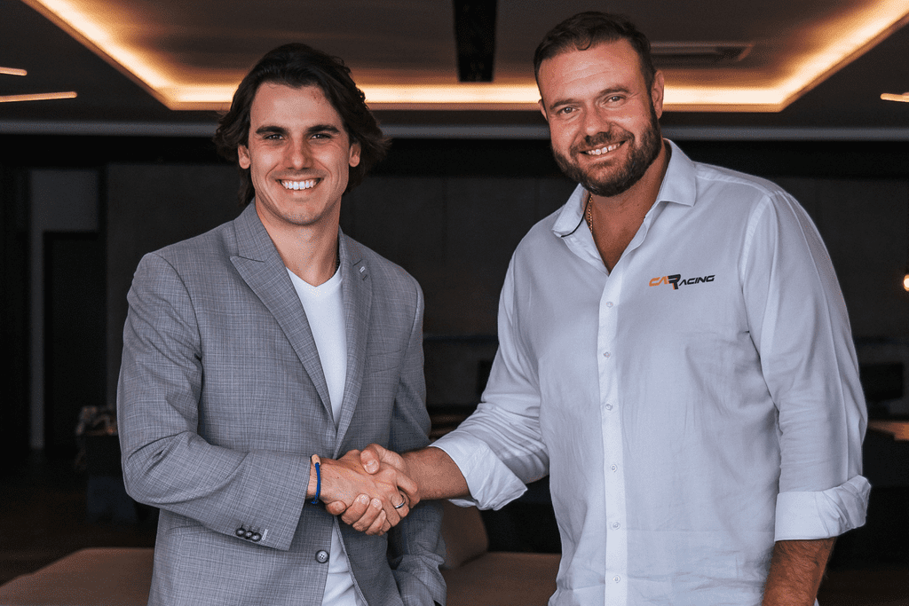 Enzo Bortoleto passa o controle das operações da CAR Racing para Leandro Reis (Pedro Albertoni | KTF Sports)